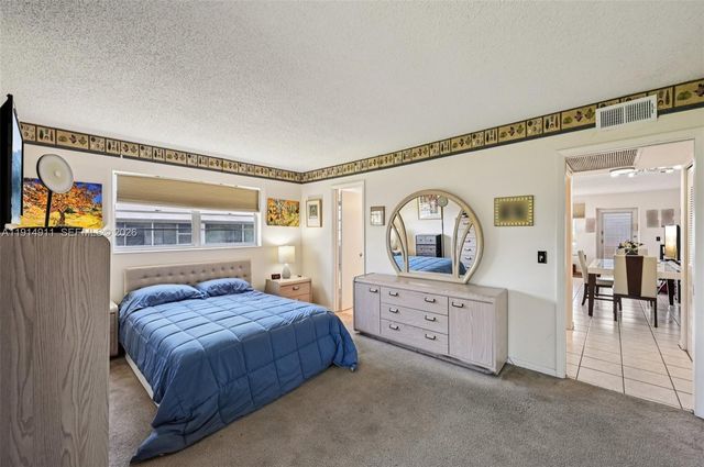 126 Canterbury E 126, West Palm Beach, FL 33417