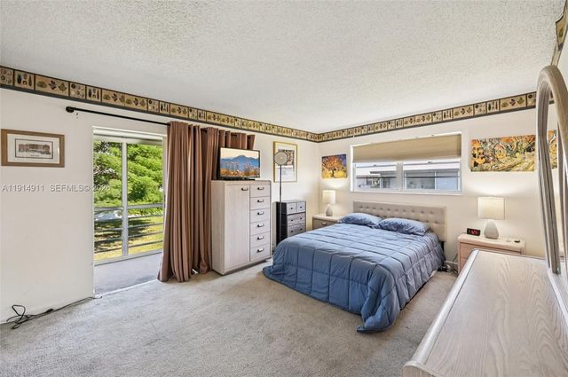 126 Canterbury E 126, West Palm Beach, FL 33417