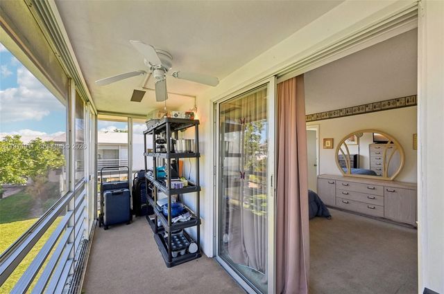 126 Canterbury E 126, West Palm Beach, FL 33417