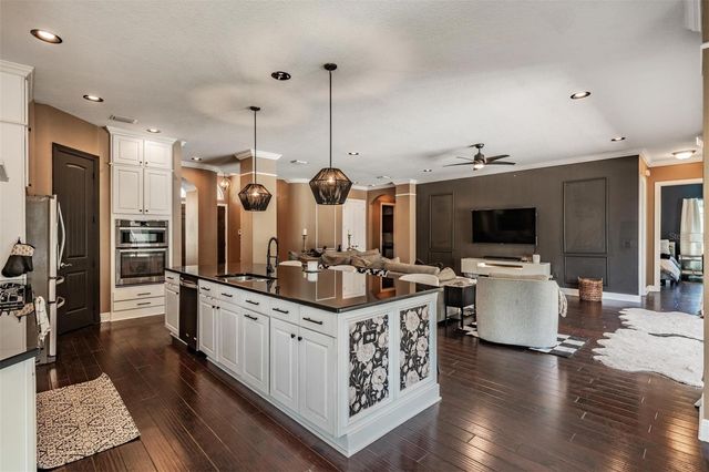 9134 TILLINGHAST DRIVE, Tampa, FL 33626