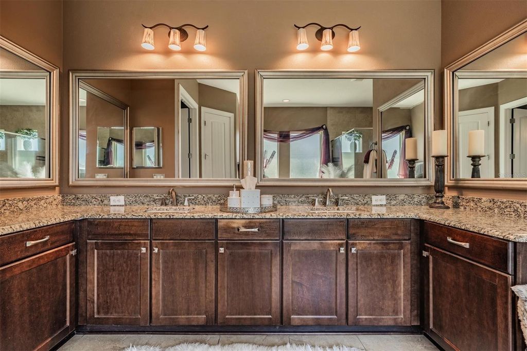 Image 32 of property listing at 9134 TILLINGHAST DRIVE, Tampa, FL 33626