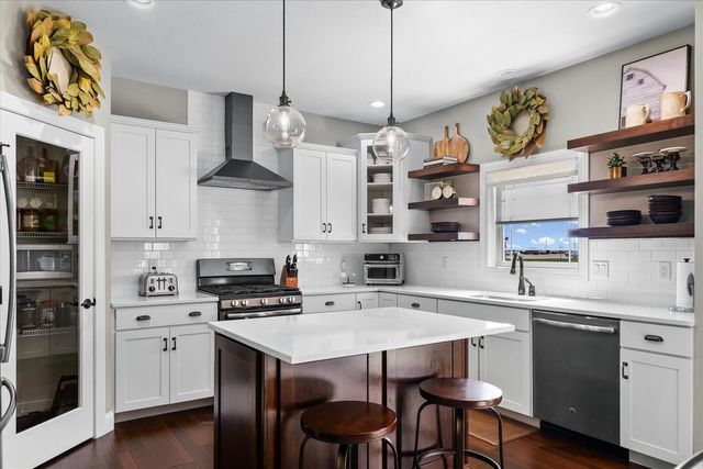 1609 Kassen Avenue, Mahomet, IL 61853