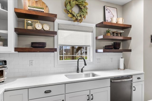 1609 Kassen Avenue, Mahomet, IL 61853