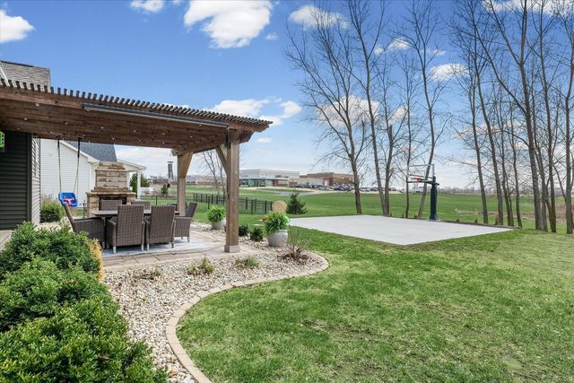 1609 Kassen Avenue, Mahomet, IL 61853