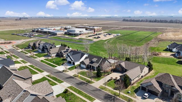 1609 Kassen Avenue, Mahomet, IL 61853