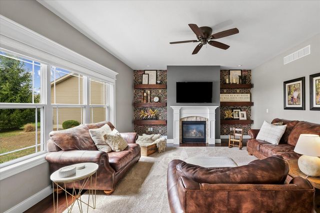 1609 Kassen Avenue, Mahomet, IL 61853