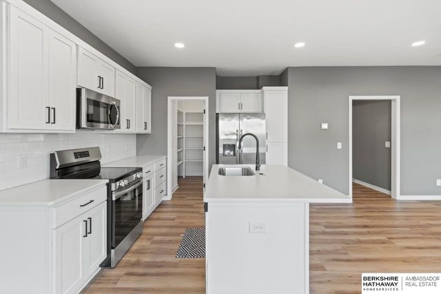 14812 Willow Street, Bennington, NE 68007