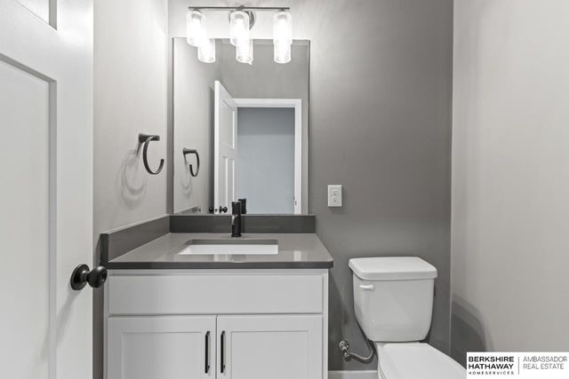 14812 Willow Street, Bennington, NE 68007