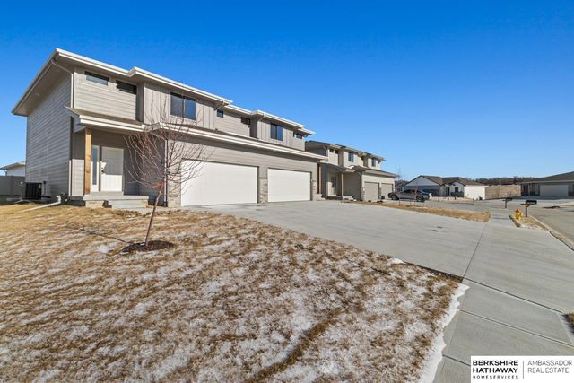 14812 Willow Street, Bennington, NE 68007