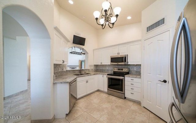 19 W SARAH Lane, Tempe, AZ 85284