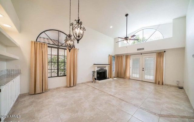 19 W SARAH Lane, Tempe, AZ 85284