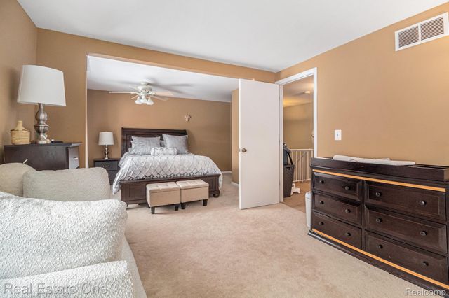 22717 Cranbrooke Drive, Novi, MI 48375