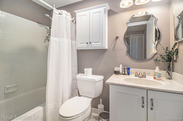 22717 Cranbrooke Drive, Novi, MI 48375