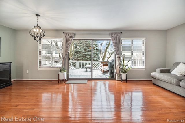 22717 Cranbrooke Drive, Novi, MI 48375