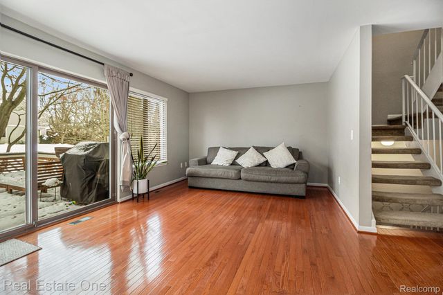 22717 Cranbrooke Drive, Novi, MI 48375