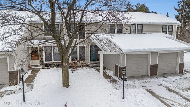 22717 Cranbrooke Drive, Novi, MI 48375