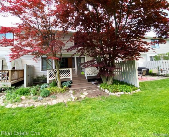 22717 Cranbrooke Drive, Novi, MI 48375