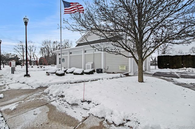 22717 Cranbrooke Drive, Novi, MI 48375