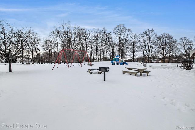 22717 Cranbrooke Drive, Novi, MI 48375