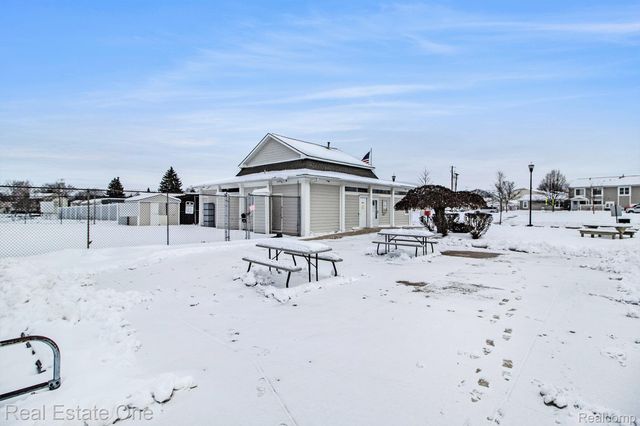 22717 Cranbrooke Drive, Novi, MI 48375