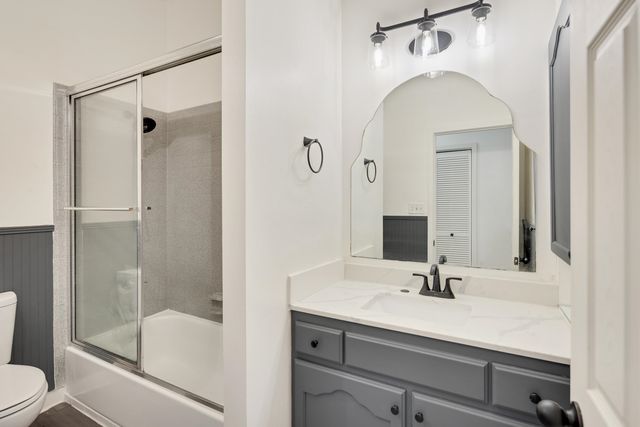 519 S Edgewood St Apt 206, Memphis, TN 38104