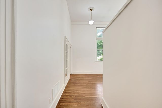 519 S Edgewood St Apt 206, Memphis, TN 38104