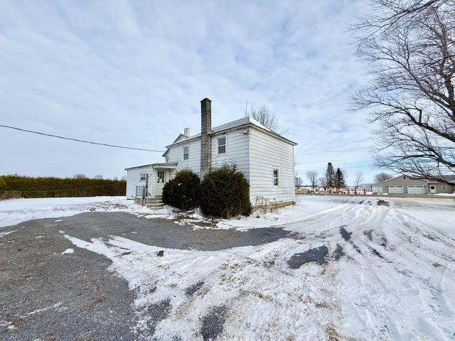 2359 Lake Shore Road, Chazy, NY 12921