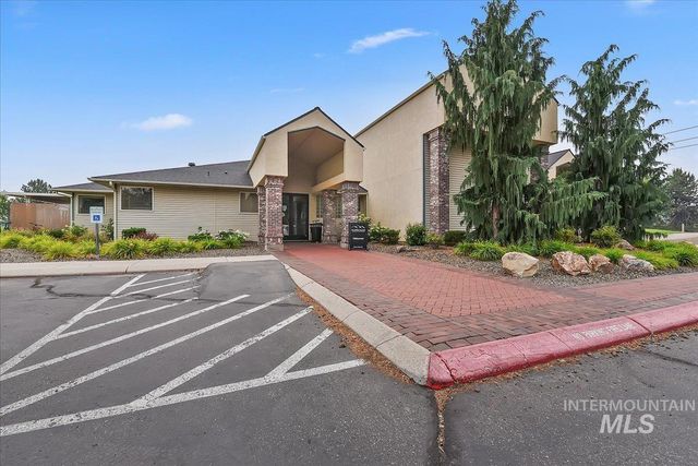 5704 S Moonflower Pl, Boise, ID 83716