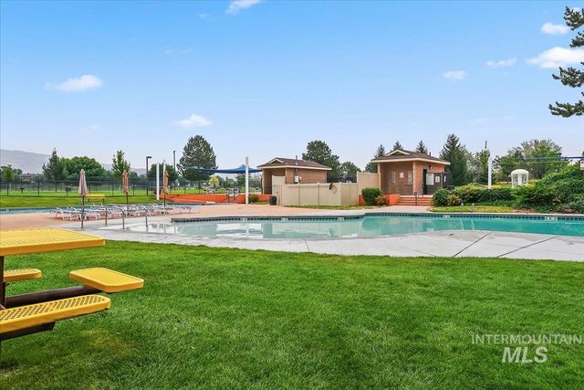 5704 S Moonflower Pl, Boise, ID 83716