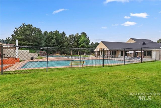 5704 S Moonflower Pl, Boise, ID 83716