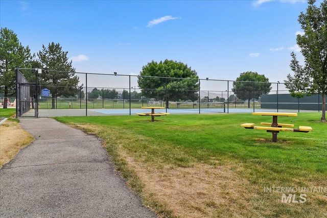 5704 S Moonflower Pl, Boise, ID 83716