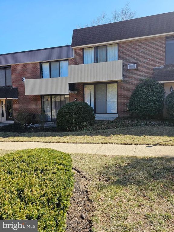 100 E GLENOLDEN AVE #O-15, Glenolden, PA 19036