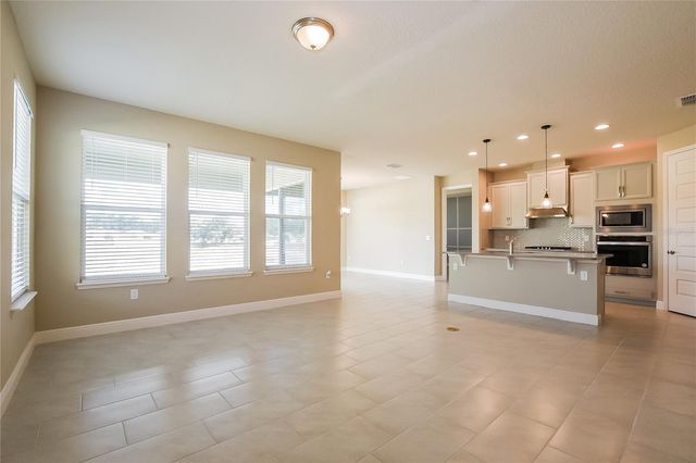 500 NOWELL LOOP, Deland, FL 32724