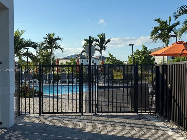 28581 SW 132nd Court, Homestead, FL 33033