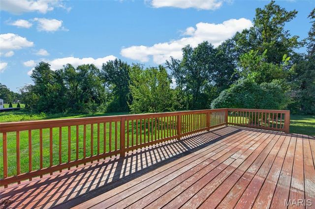 129 E Pacific Street, Pacific, MO 63069