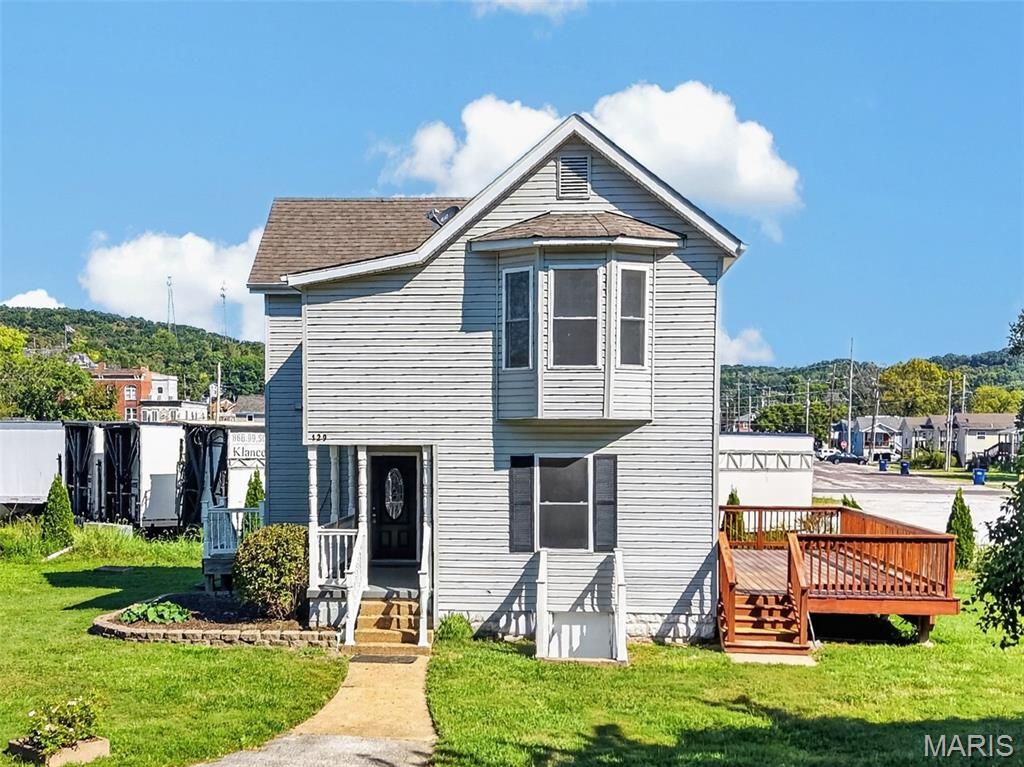 129 E Pacific Street, Pacific, MO 63069