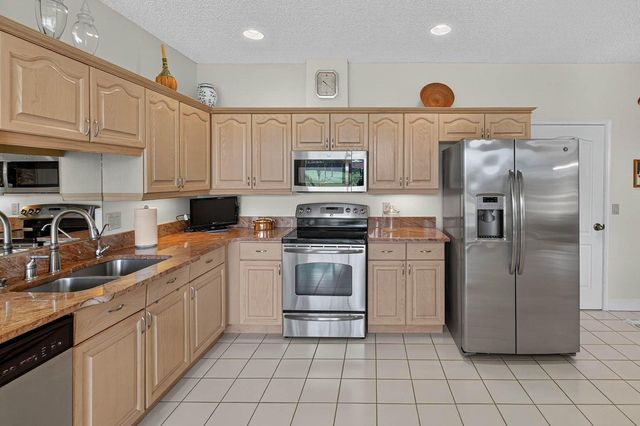 117 Legendary Circle, Palm Beach Gardens, FL 33418