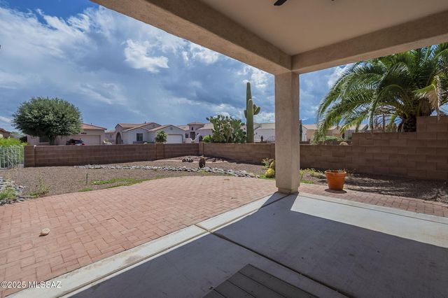 2265 S Vía Espinosa, Green Valley, AZ 85614