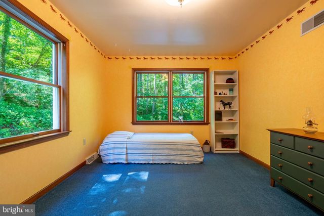 274 WISSINGER RD, Boyertown, PA 19512