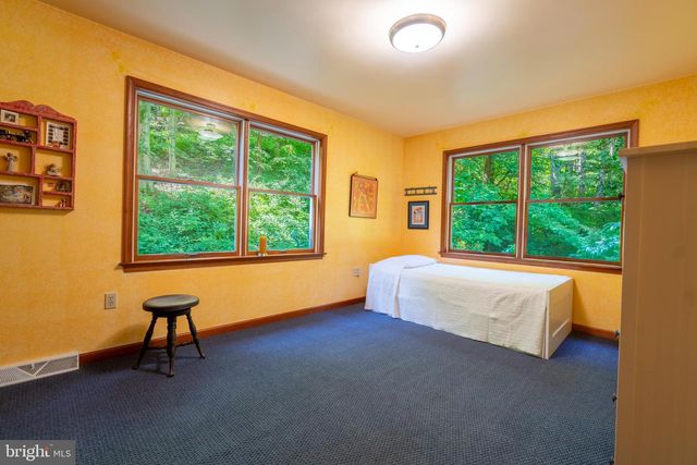 274 WISSINGER RD, Boyertown, PA 19512