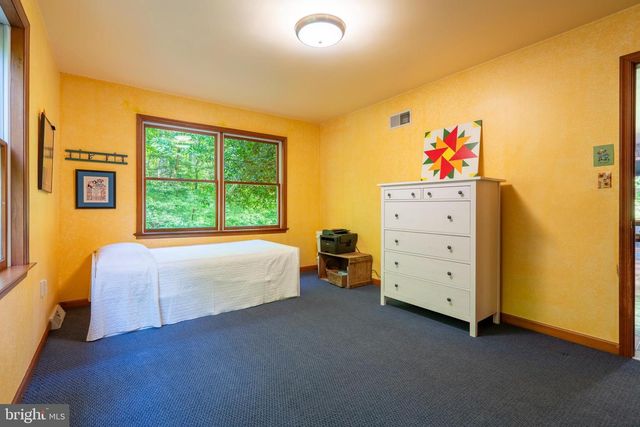 274 WISSINGER RD, Boyertown, PA 19512