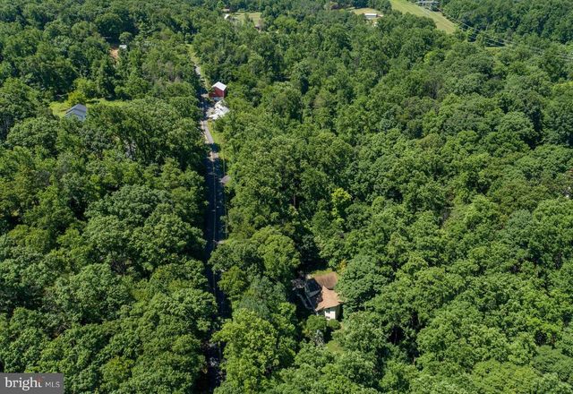274 WISSINGER RD, Boyertown, PA 19512