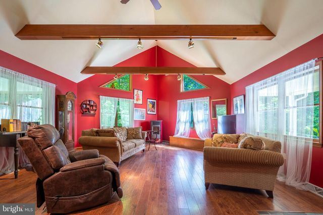 274 WISSINGER RD, Boyertown, PA 19512