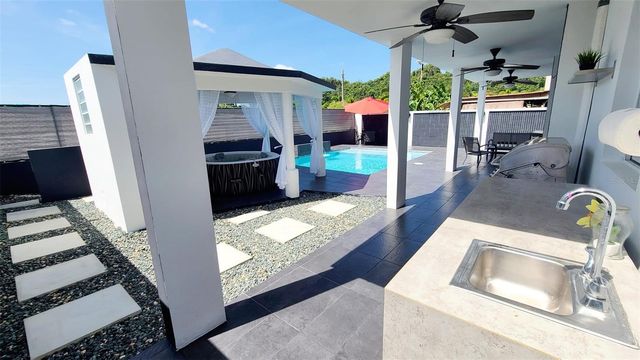 Los Montes Dorado LOS MONTES DORADO, Dorado, PR 00646