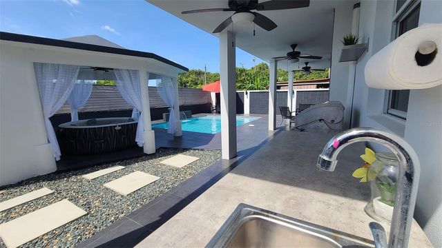 Los Montes Dorado LOS MONTES DORADO, Dorado, PR 00646