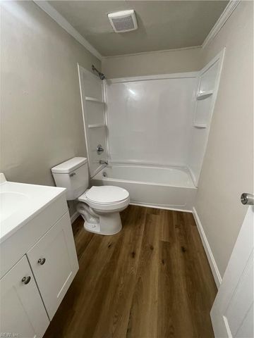 719 Marvin Ave Apt 105, Norfolk, VA 23518