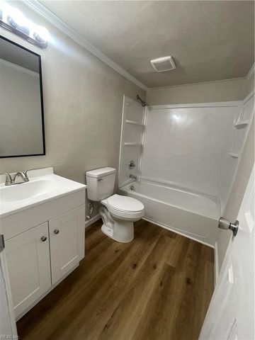 719 Marvin Ave Apt 105, Norfolk, VA 23518