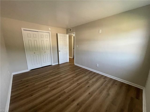 719 Marvin Ave Apt 105, Norfolk, VA 23518