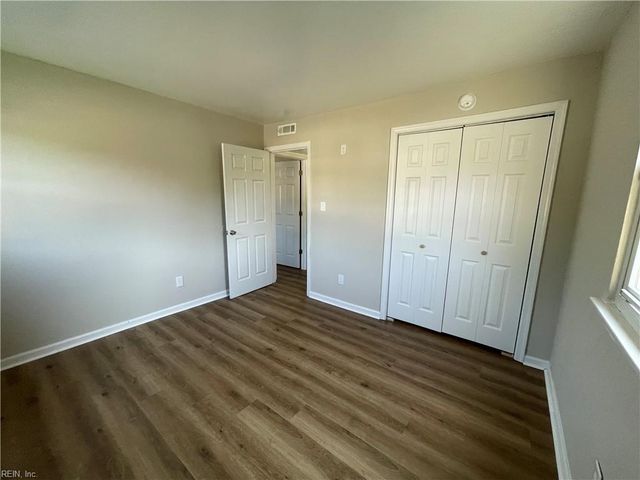 719 Marvin Ave Apt 105, Norfolk, VA 23518