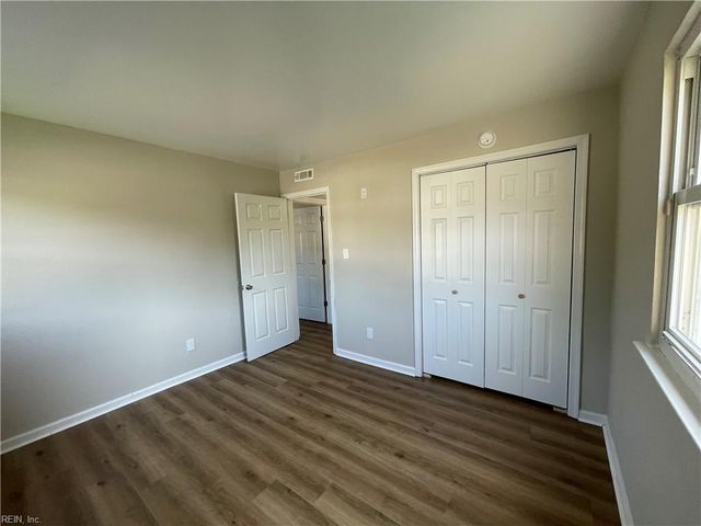 719 Marvin Ave Apt 105, Norfolk, VA 23518